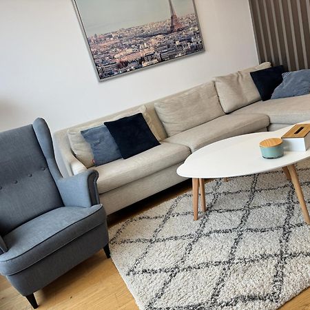 Downtown Charm With Free Parking Spot Apartment บราติสลาวา ภายนอก รูปภาพ